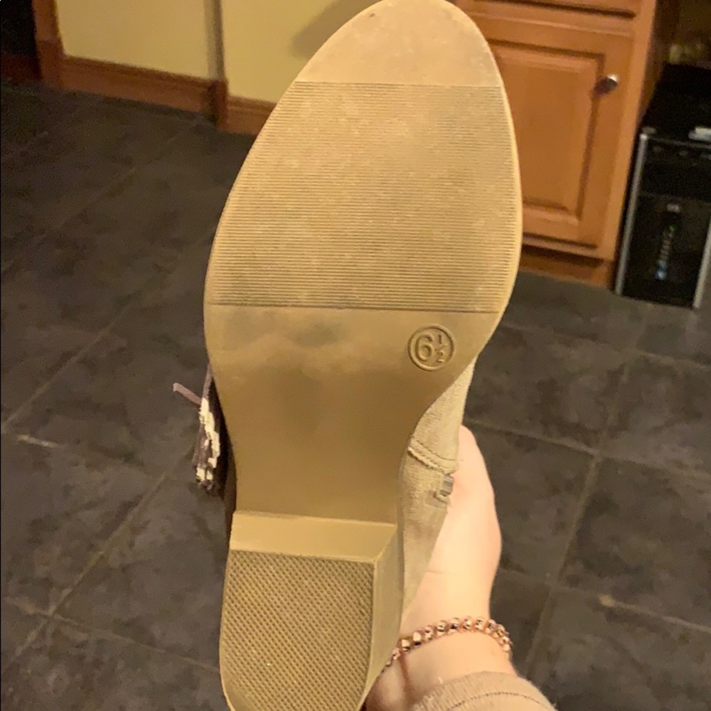 Taupe/Tan Ankle Booties w/ Fringe - Picture 5 of 6